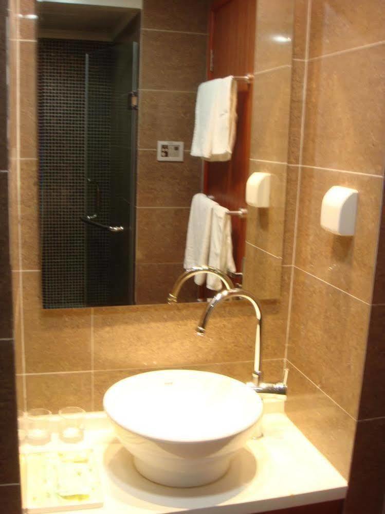 Xuan Yi Hotel Apartment Нанкін Екстер'єр фото